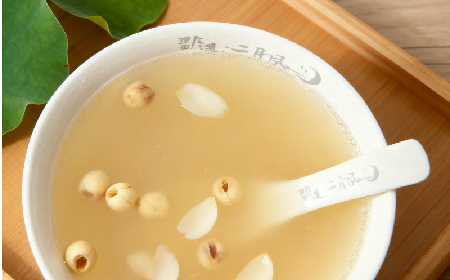 冬日圍爐時(shí)光，一碗野生葛粉撫平滿身燥意